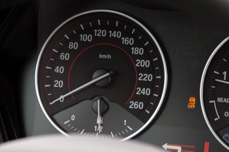  BMW M135i 2012 года  (фото 15 из 44)